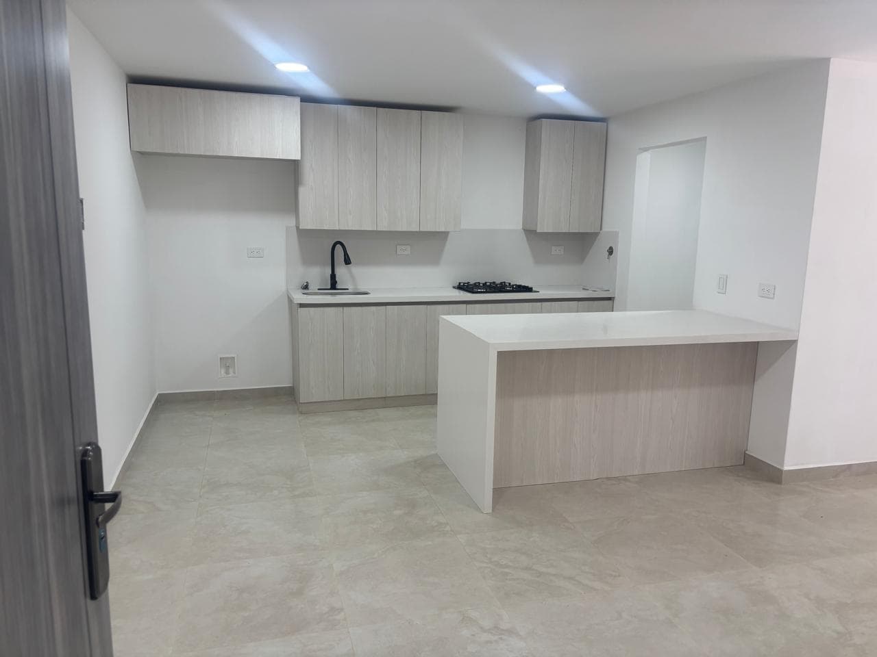 Apartamento Nuevo en La Catellana